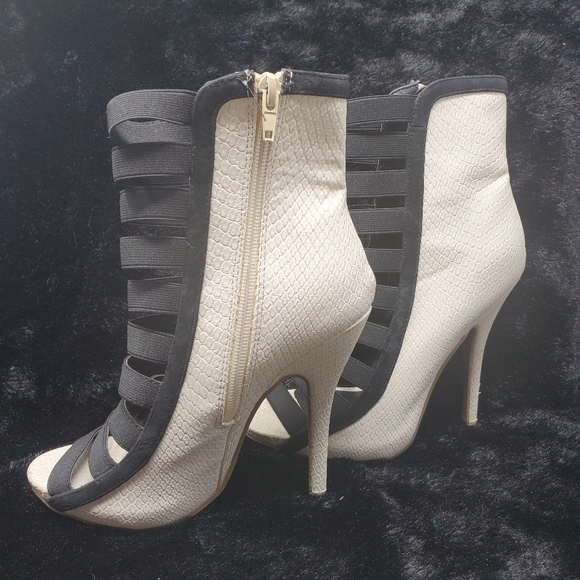 Charlotte Russe High Heels - Picture 1 of 2